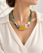 Oliva Choker
